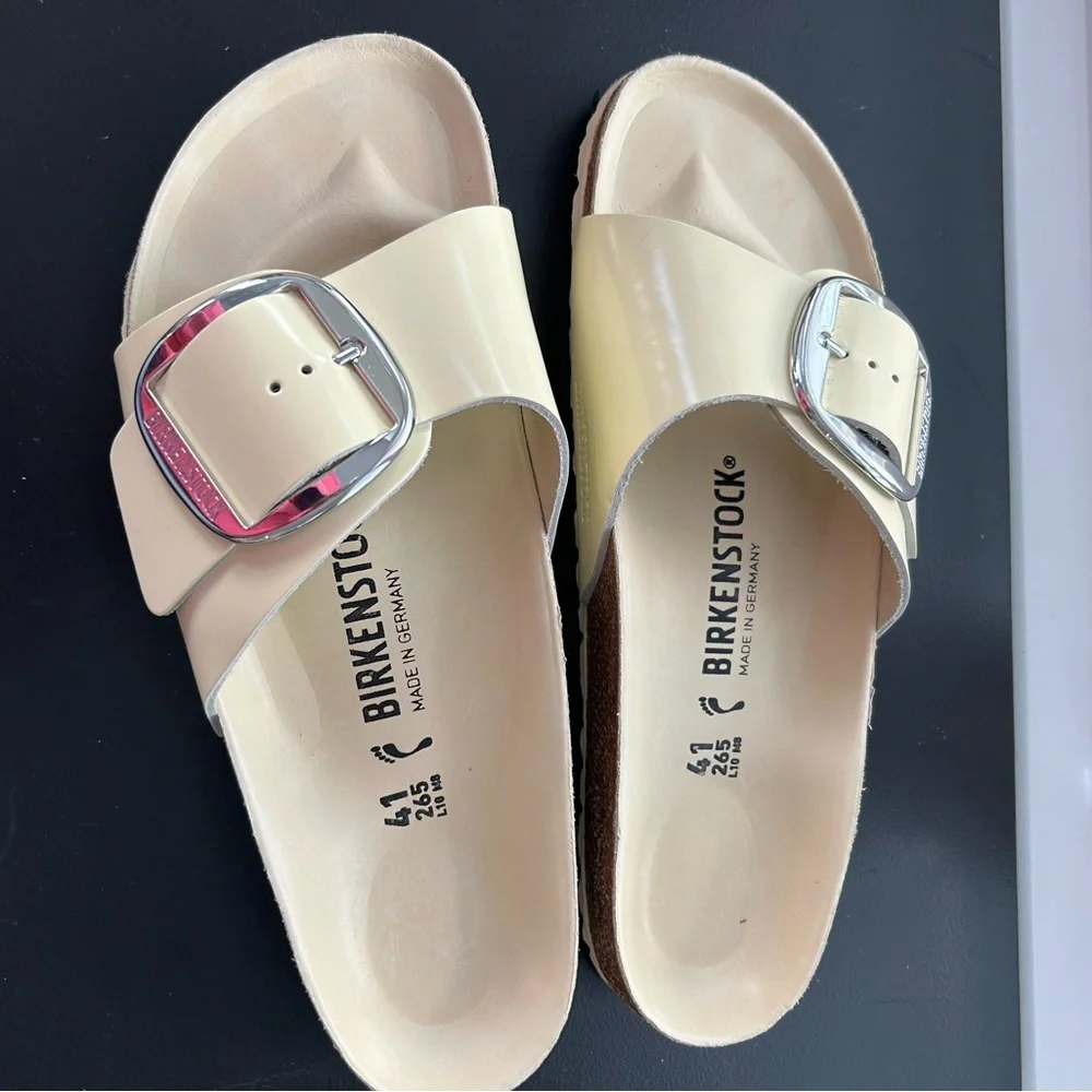 Birkenstock Madrid Big Buckle Slide Sandals No offer item🔥🔥